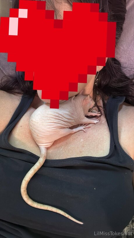 Naken läckt OnlyFans-bild av The Buzzing Banshee