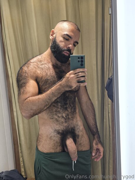 Photo nue de fuite OnlyFans de Hunghairygod