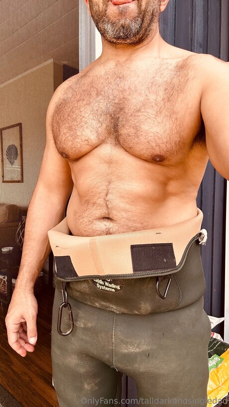 Nahá fotka uniklých OnlyFans od Talldarkandsingledad