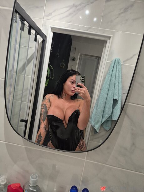 Nahá fotka uniklých OnlyFans od Agathamelotrans