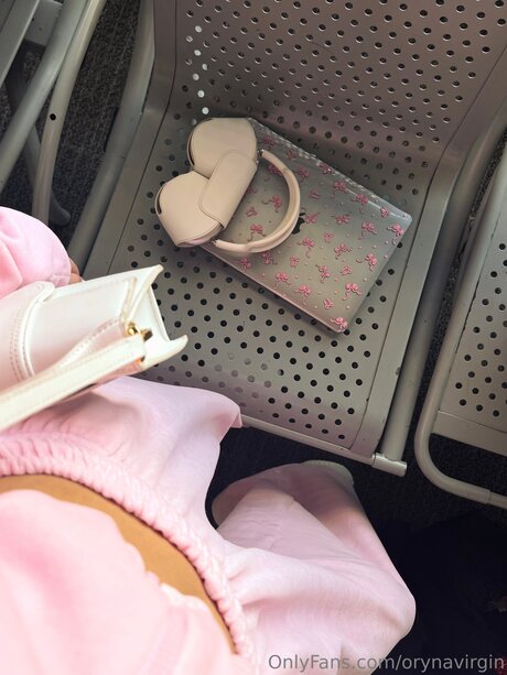 OnlyFans-model Orynavirgin