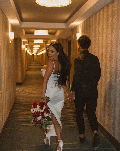 Naakte gelekte OnlyFans-foto van Claudia Rose