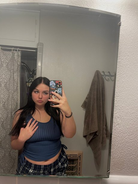 Cherrybae naked leaks OnlyFans pic