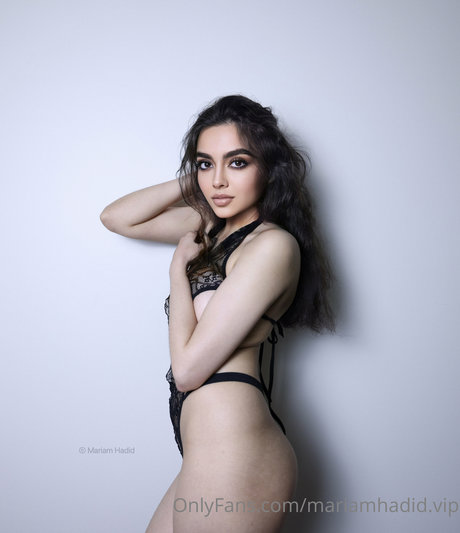 Nahá fotka uniklých OnlyFans od Mariam Hadid