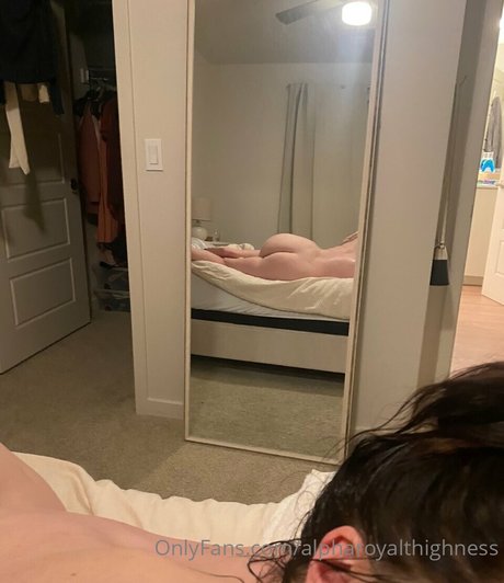 Обнаженная фотография утечки OnlyFans от Mojo