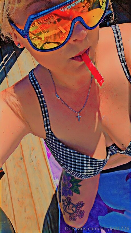 Alasti lekkinud OnlyFans-i pilt Kittykat1776