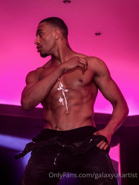 Naken lekkede OnlyFans-bilde av Akonnewanliss