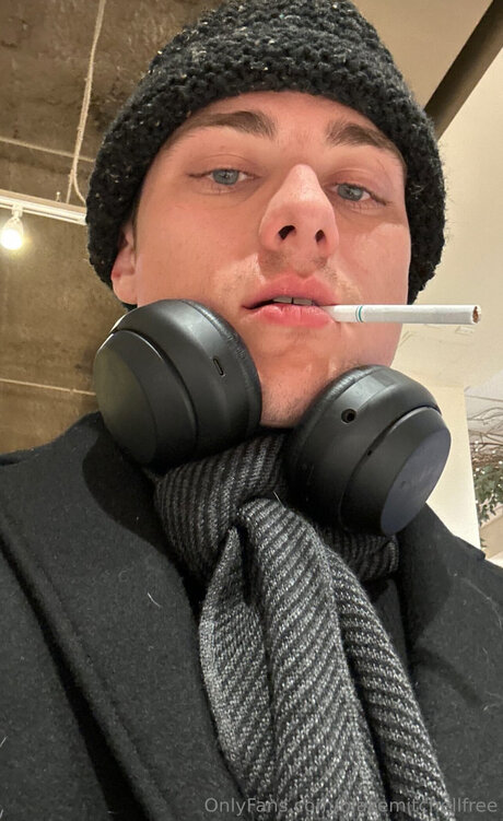 Naken läckt OnlyFans-bild av Blakemitchellfree