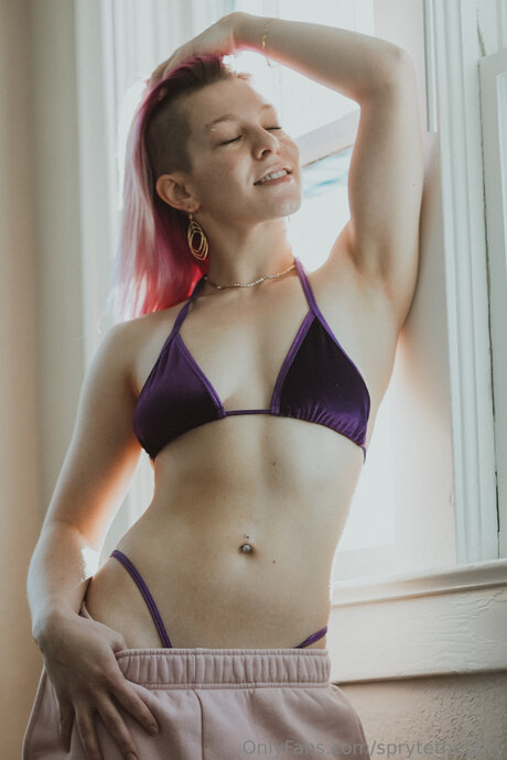 Naken lekkede OnlyFans-bilde av Sprytethefairy