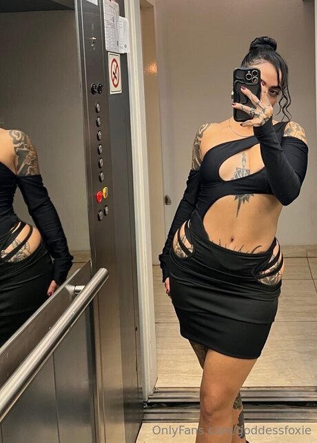 Photo nue de fuite OnlyFans de Goddessfoxie