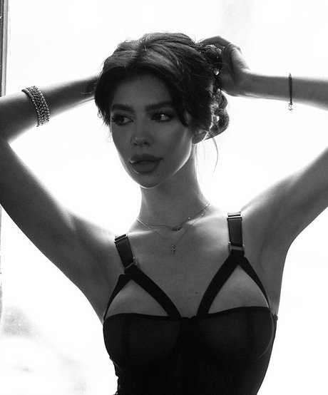 Naken läckt OnlyFans-bild av Annaslutskaya111