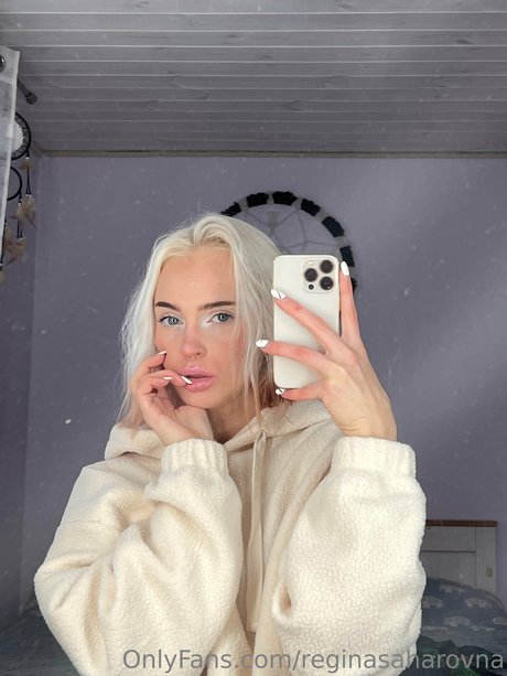 Обнаженная фотография утечки OnlyFans от Regina Sahar