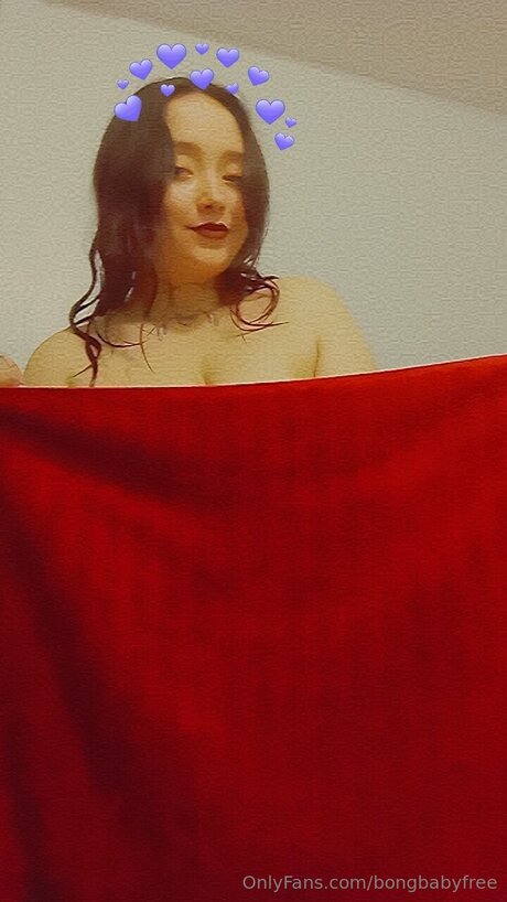Bongbabyfree naked leaks OnlyFans pic