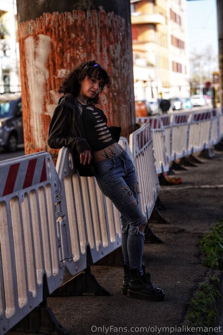 Nacktes geleaktes OnlyFans-Foto von Olympialikemanet