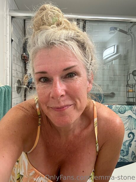 Alasti lekkinud OnlyFans-i pilt Jemma Stone