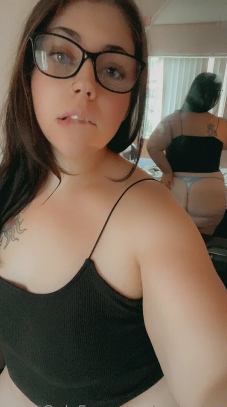 Alasti lekkinud OnlyFans-i pilt Zooggie3