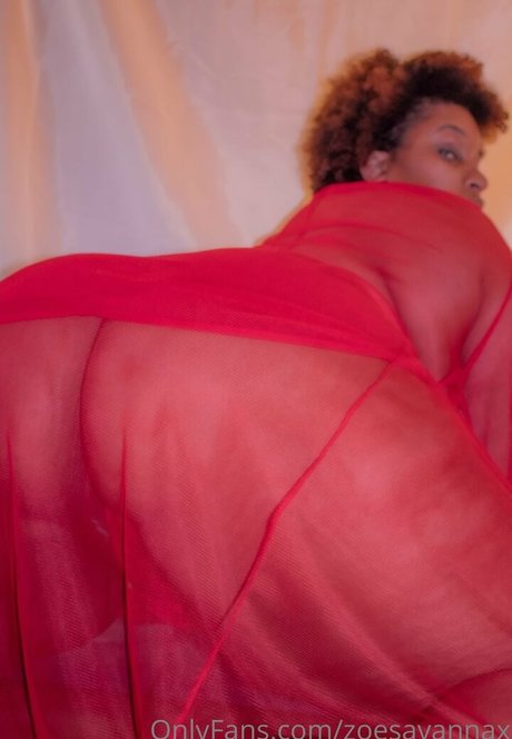 Zoesavannax OnlyFans泄露裸照