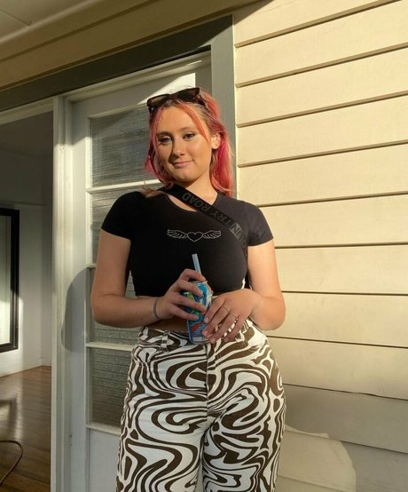 Zoe H OnlyFansリークヌード写真