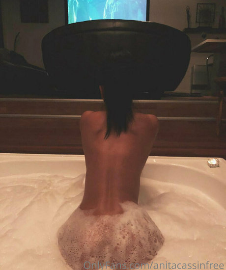 Anitacassinfree OnlyFans泄露裸照