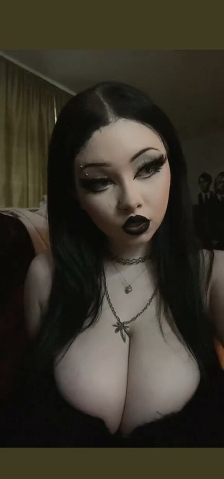 Naken lekkede OnlyFans-bilde av Waifuangelxo