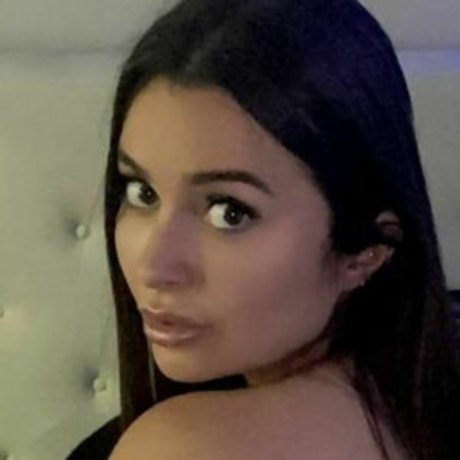 Alasti lekkinud OnlyFans-i pilt Emily Hurley