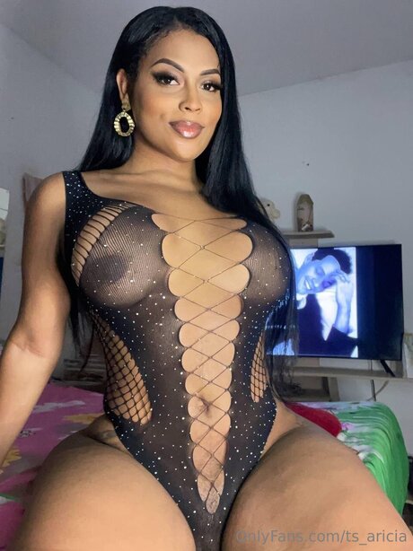 OnlyFans-model Ts Aricia
