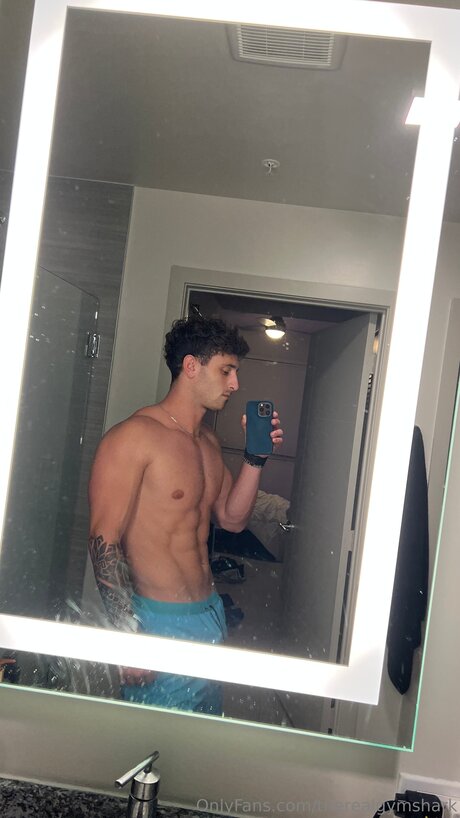 Nacktes geleaktes OnlyFans-Foto von Therealgymshark