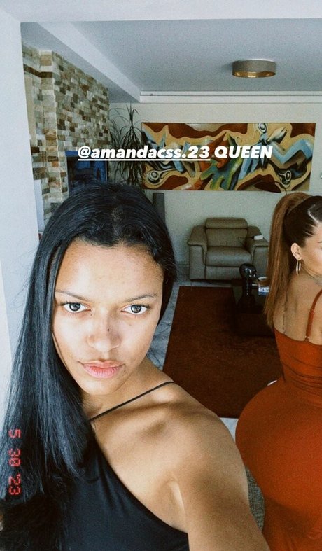 Nacktes geleaktes OnlyFans-Foto von Laurgmzz