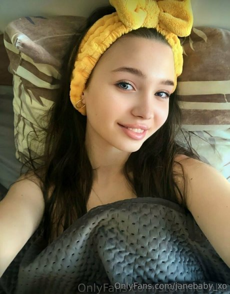Naakte gelekte OnlyFans-foto van Janebabyxo
