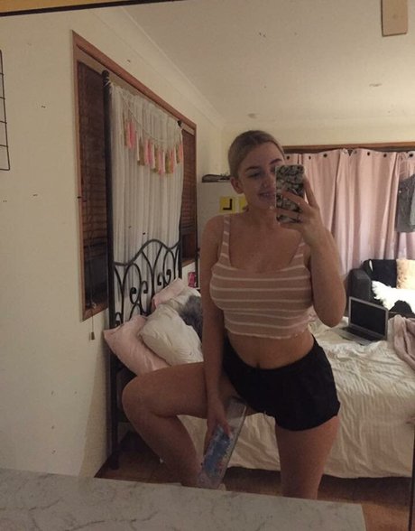 Nacktes geleaktes OnlyFans-Foto von Tahlia A