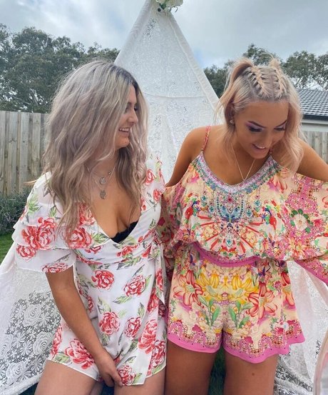 Обнаженная фотография утечки OnlyFans от Alanna Pow