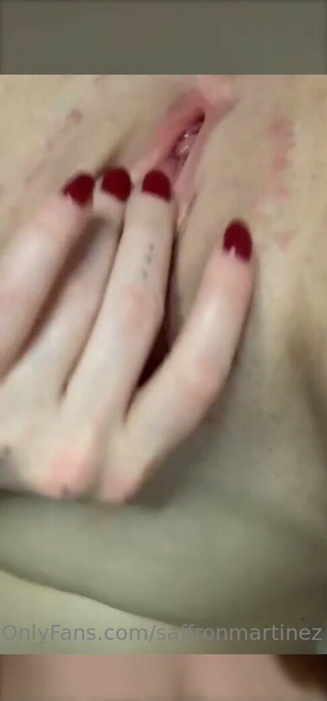 Naakte gelekte OnlyFans-foto van Saffron Martinez