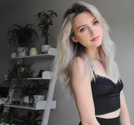 Naken lekkede OnlyFans-bilde av Kimmee