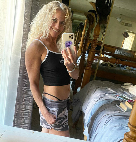 Naken läckt OnlyFans-bild av Brooke Baker