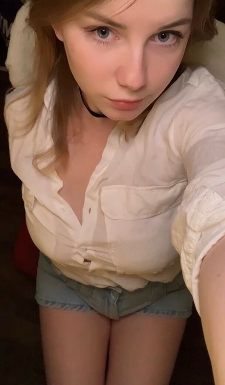 Foto di nudo di fuga di OnlyFans di Devdasha