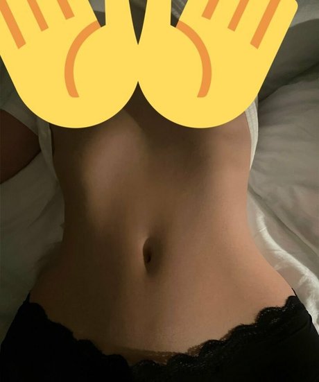 Обнаженная фотография утечки OnlyFans от Initialelon