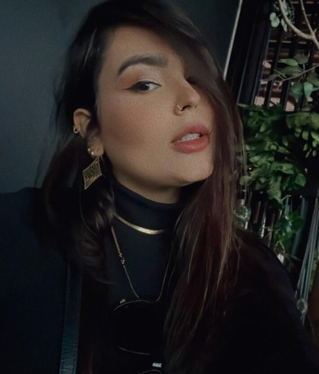 Foto di nudo di fuga di OnlyFans di Bianca Angheben