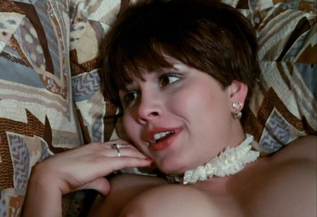 Naken läckt OnlyFans-bild av Desiree Cousteau