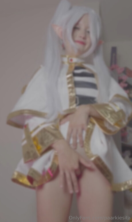 Naken lekkede OnlyFans-bilde av Paarkiesita