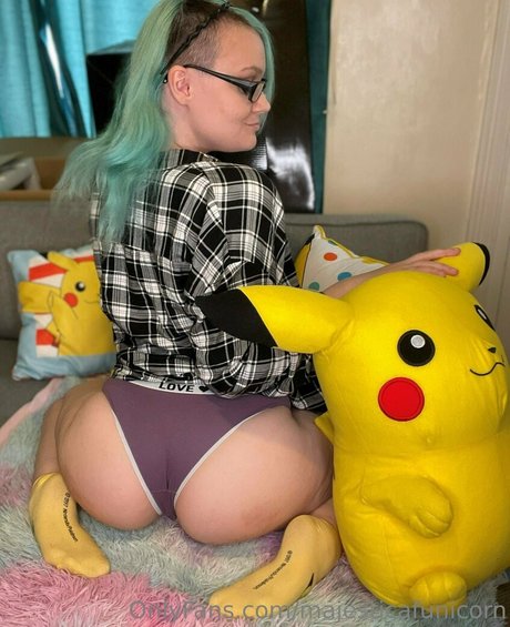 Alasti lekkinud OnlyFans-i pilt Majesticafunicorn