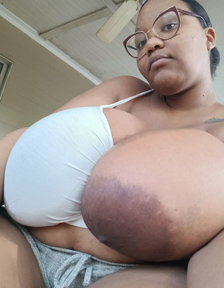 Naken lekkede OnlyFans-bilde av Shamefullyskilled