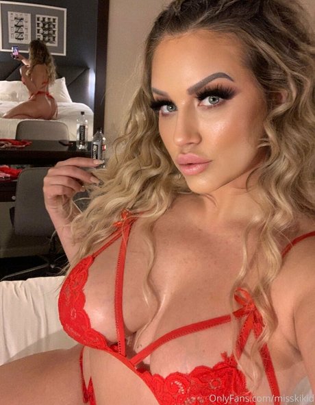 Naken lekkede OnlyFans-bilde av Misskikid