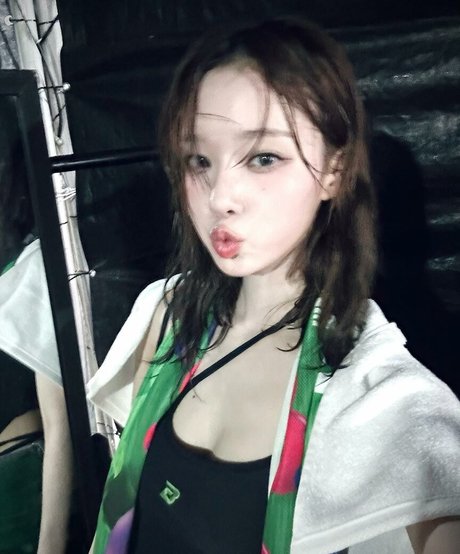 Womenkpop naked leaks OnlyFans pic