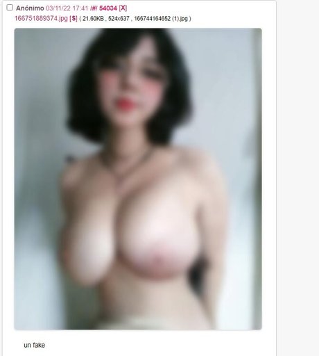 Naken lekkede OnlyFans-bilde av Aby Dazai