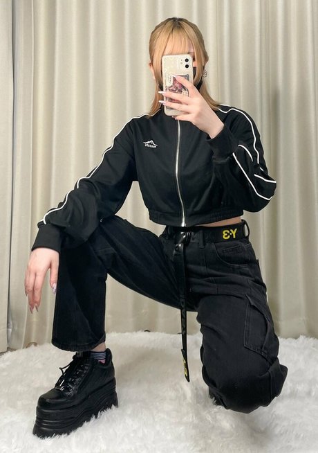 Alasti lekkinud OnlyFans-i pilt Fuyujiri Bonu