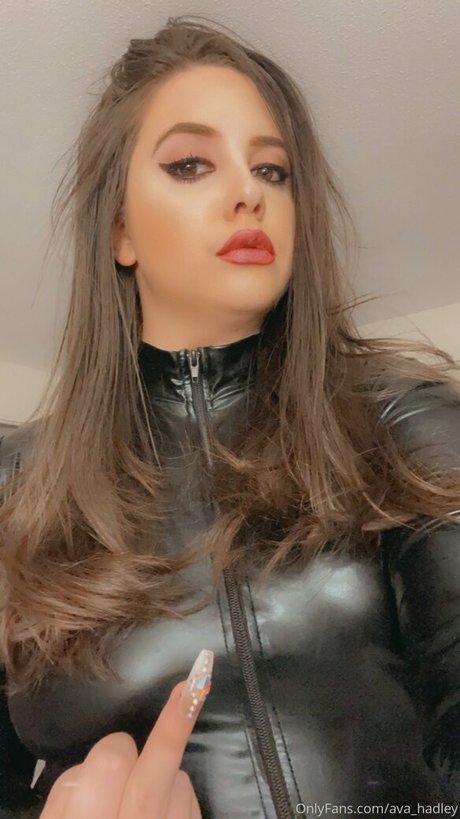 Naakte gelekte OnlyFans-foto van Avahadley