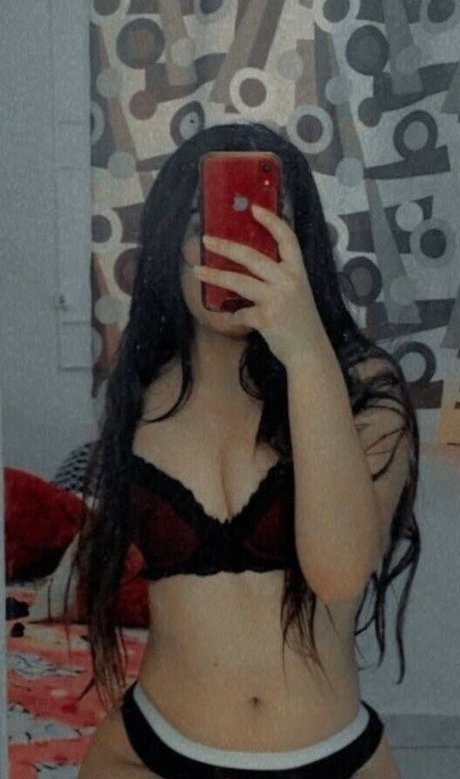 Nahá fotka uniklých OnlyFans od Aylin Ramos
