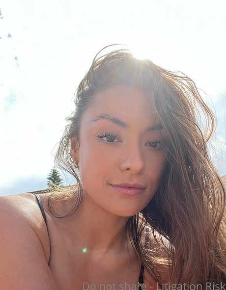 Naken lekkede OnlyFans-bilde av Yana Demeester