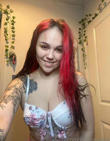 Foto di nudo di fuga di OnlyFans di Brattynattyy