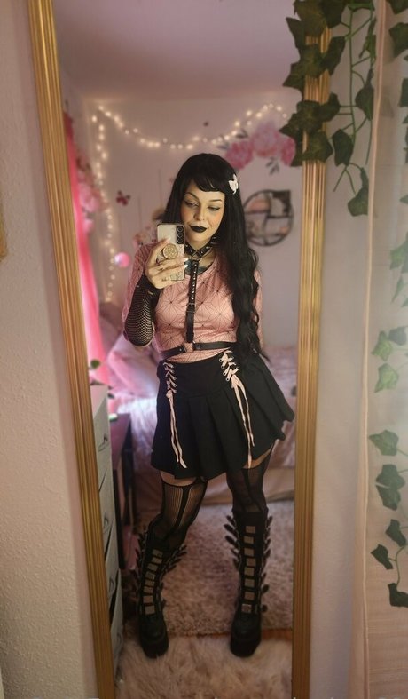 Foto desnuda filtrada de OnlyFans de Naomipeaches